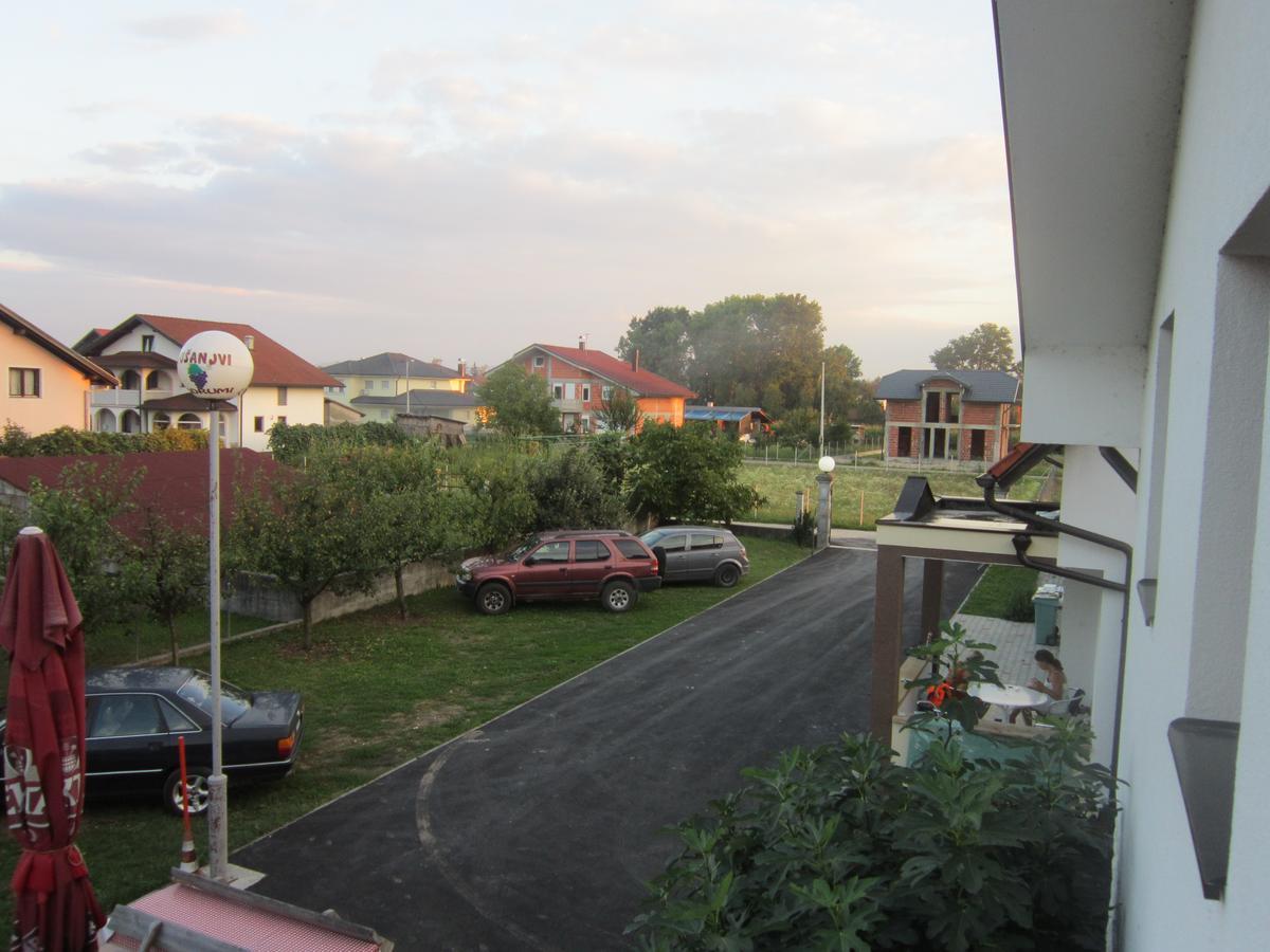 Pansion Laktasi Hostel Exterior foto